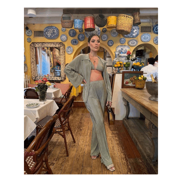 Cyrena Set