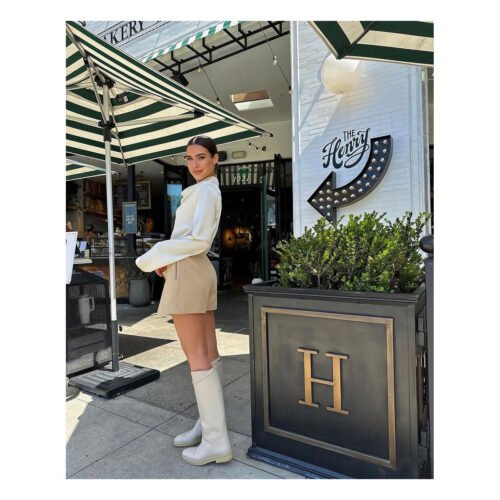 Hedwig Beige short/skirt - Image 4